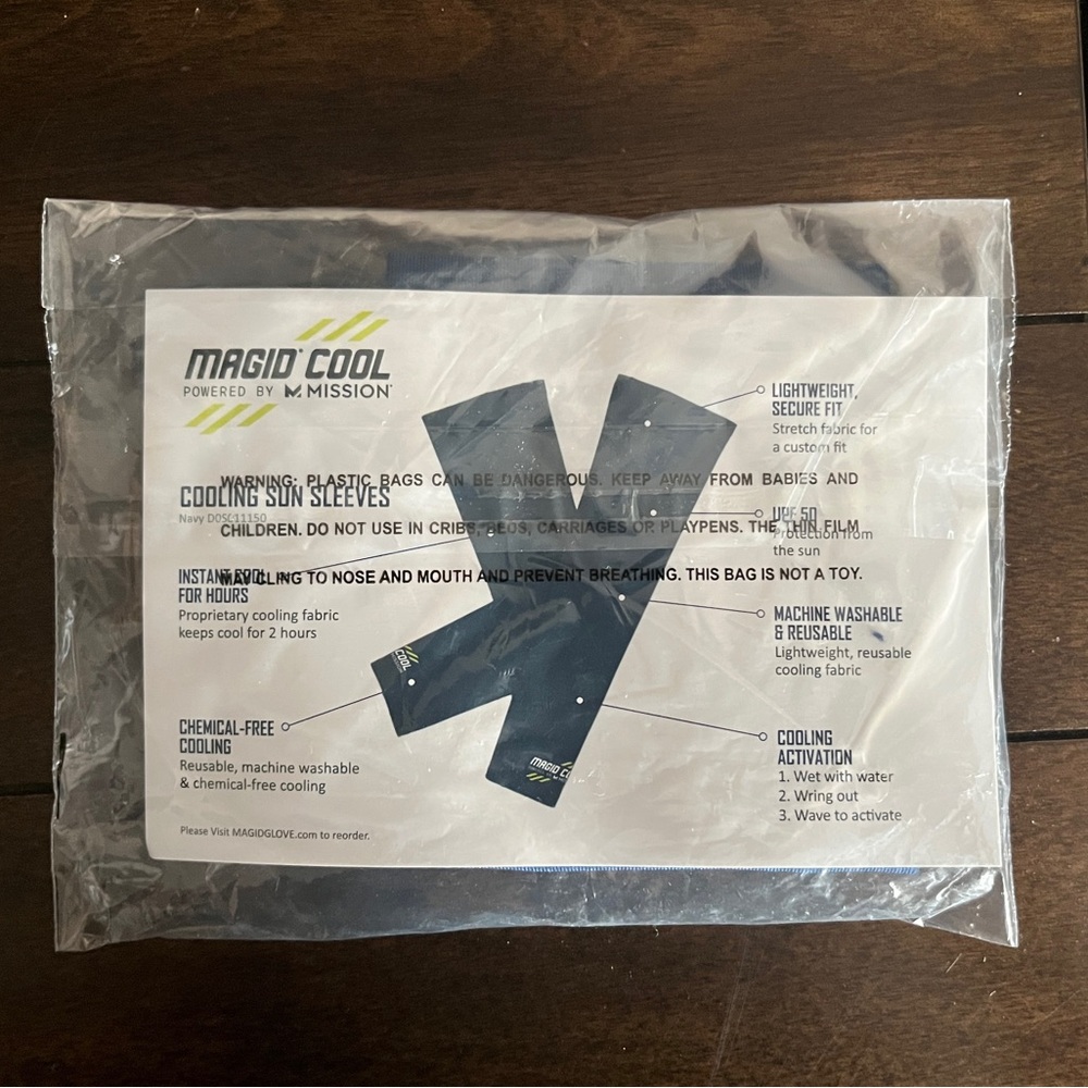 NWT - Magid Cool Powered by Mission Cooling Sleeves – Size S/M